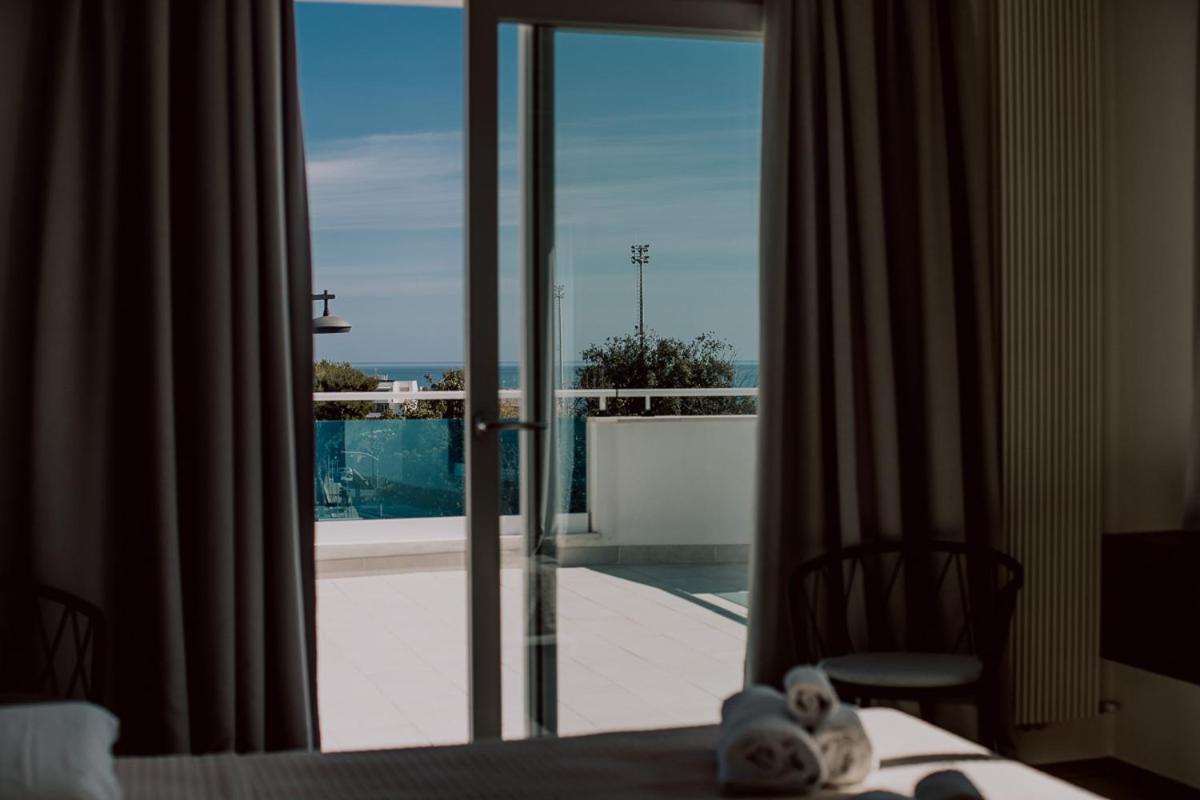 Suite Donna Edwige By Monholiday Monopoli Εξωτερικό φωτογραφία