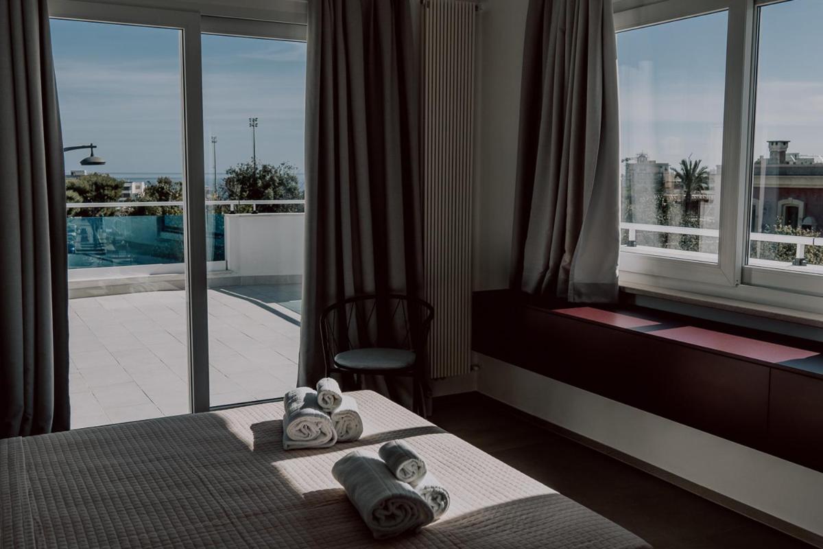 Suite Donna Edwige By Monholiday Monopoli Εξωτερικό φωτογραφία